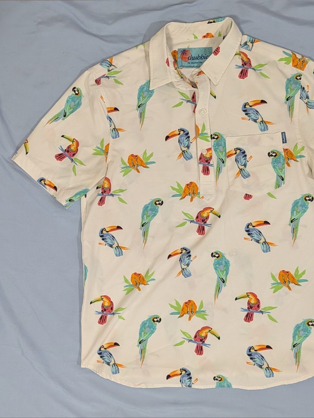 Chubbies Friday Dude Where's Macaw Shirt Mens Large Parrots Tropical Toucan Golf